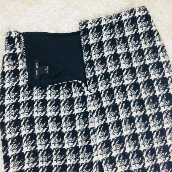 WHBM Size 8 Skirt Houndstooth Pattern - Picture 7 of 7